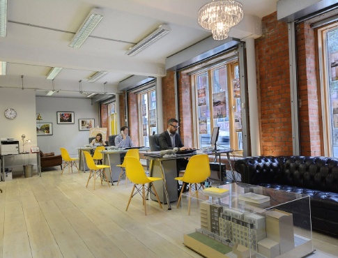 Independent Estate Agent vs Corporate Estate Agent: Why Smaller Often Means Better